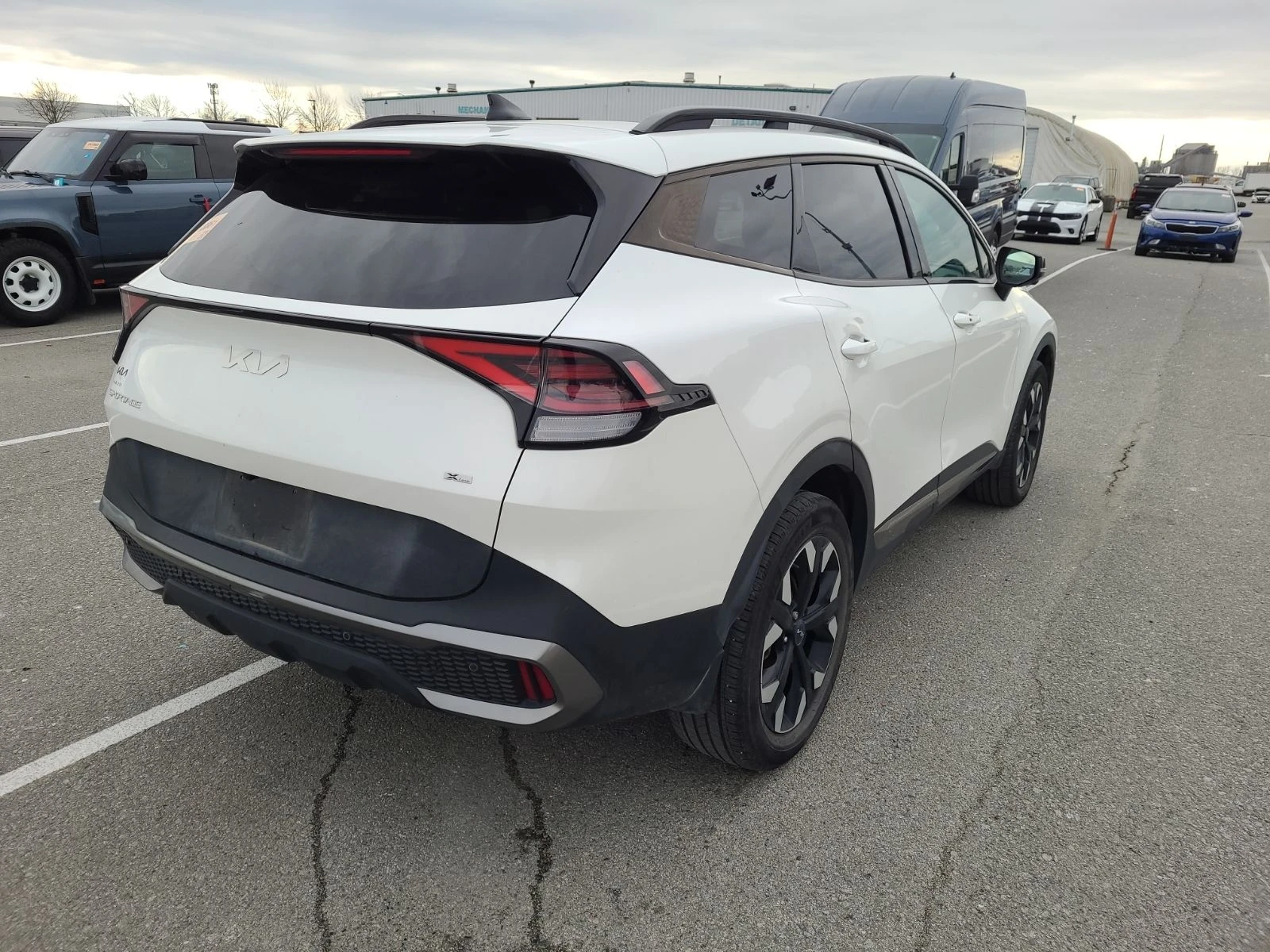 Kia Sportage  X LINE LIMITE /CARFAX /4х4/Панорама/Обдух/Подгрев - изображение 4