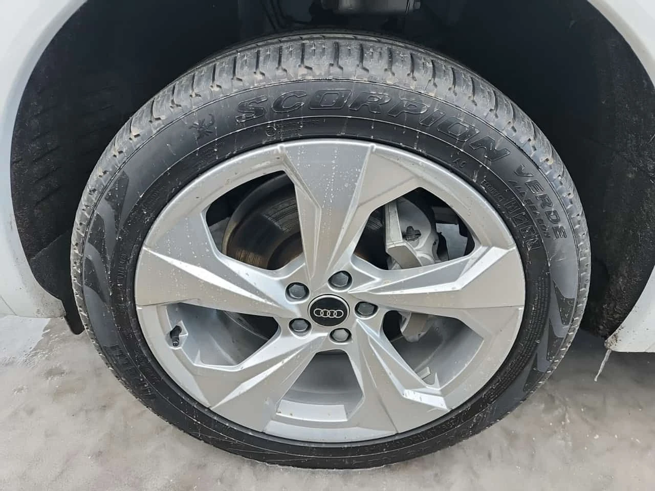 Audi Q5 Technik | PANO | 360 | KEYLESS | CARFAX, снимка 6 - Автомобили и джипове - 53751078