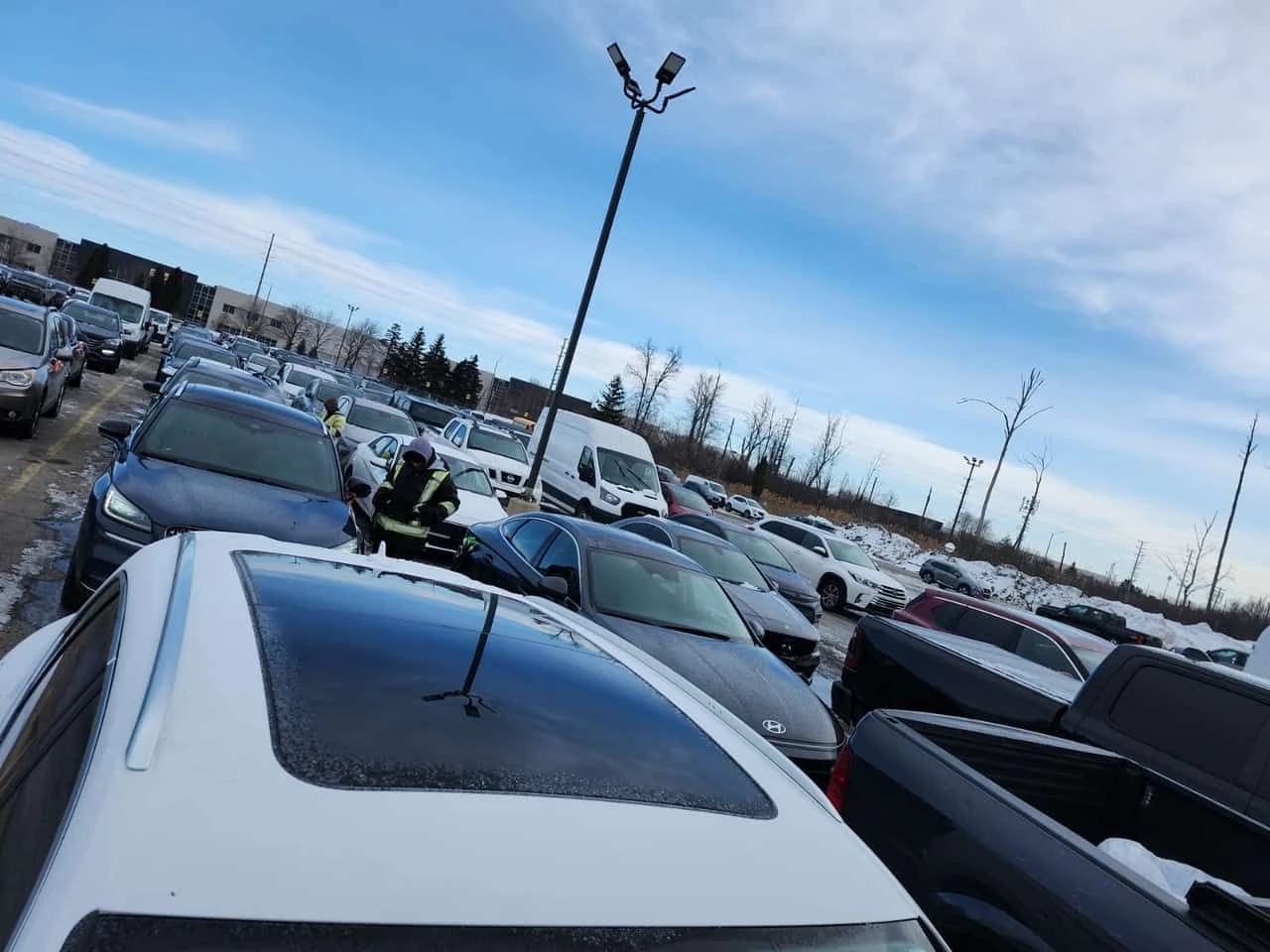 Audi Q5 Technik | PANO | 360 | KEYLESS | CARFAX, снимка 17 - Автомобили и джипове - 53751078