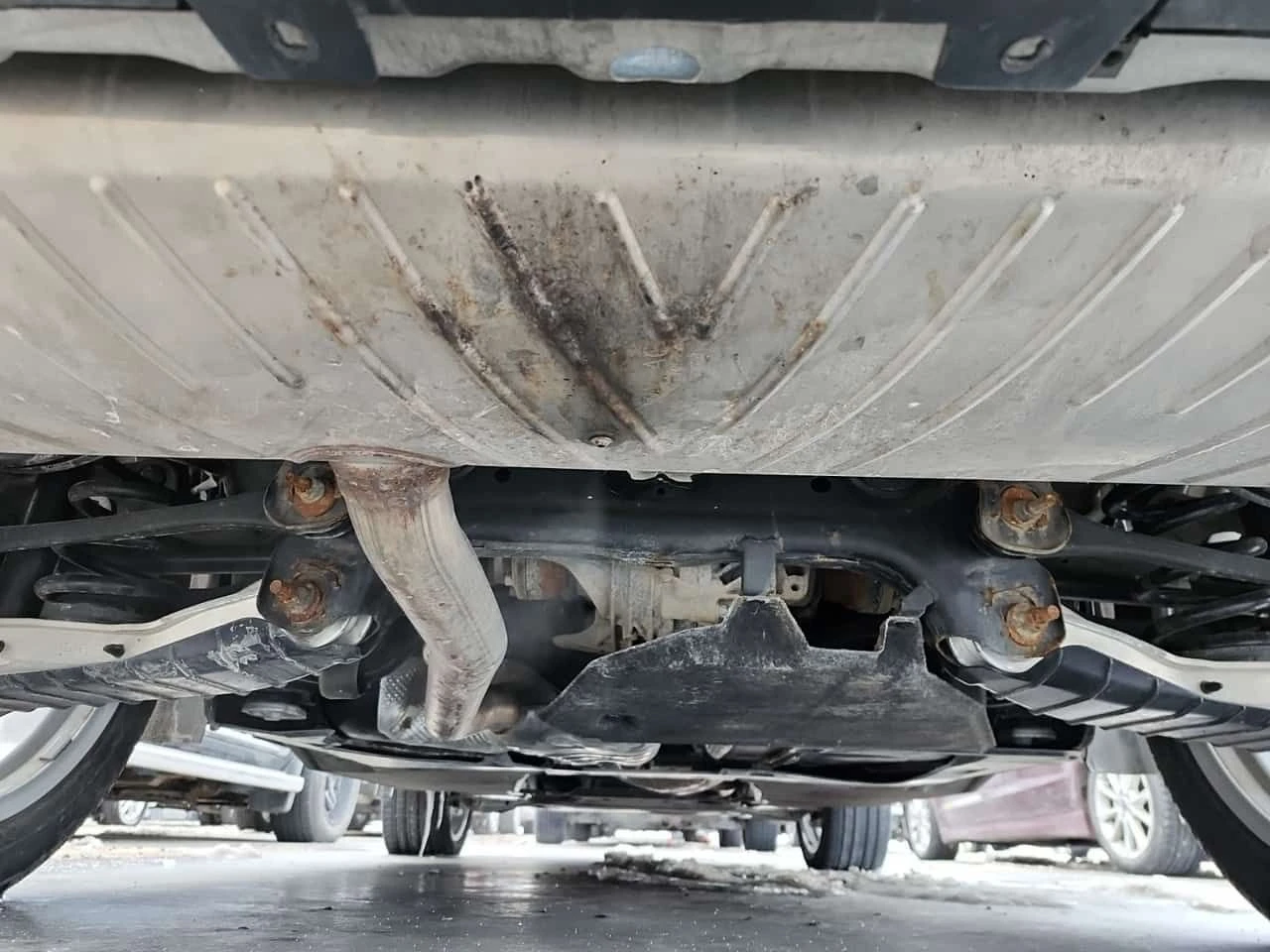 Audi Q5 Technik | PANO | 360 | KEYLESS | CARFAX, снимка 16 - Автомобили и джипове - 53751078