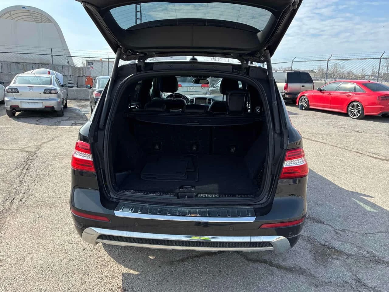 Mercedes-Benz ML 400 4MATIC / ПОДГРЕВИ / ДВА КЛЮЧА / КЛИП НА МОТОРА, снимка 14 - Автомобили и джипове - 53984406