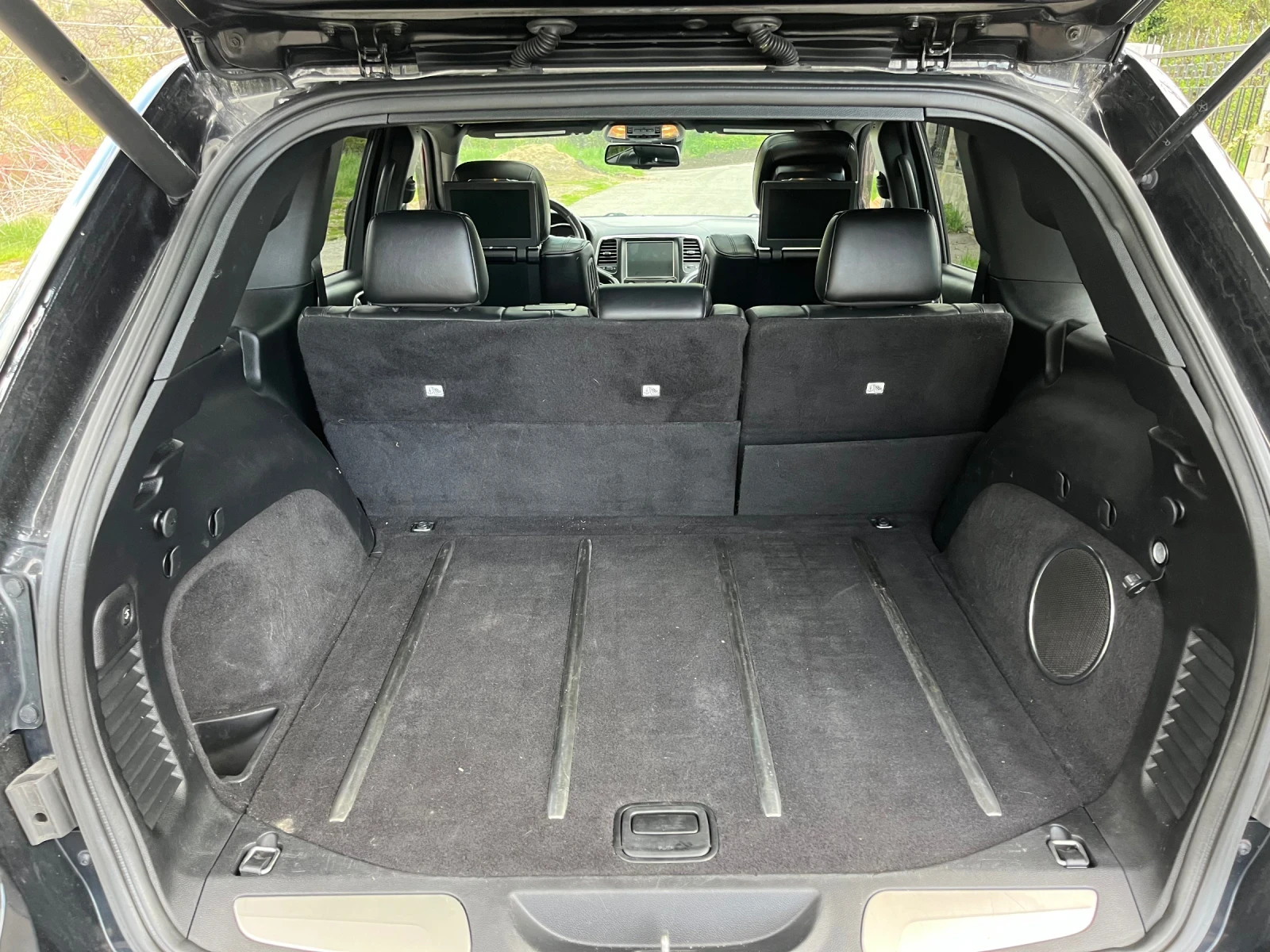 Jeep Grand cherokee 3.6 High Altitude, снимка 8 - Автомобили и джипове - 54294236