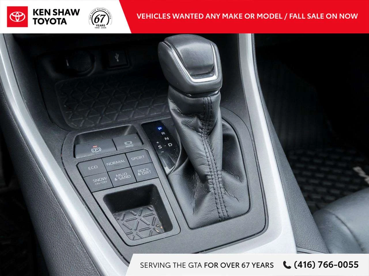 Toyota Rav4 XLE Premium / Leather / Sunroof  / ЦЕНА ДО БГ ! , снимка 17 - Автомобили и джипове - 54972463