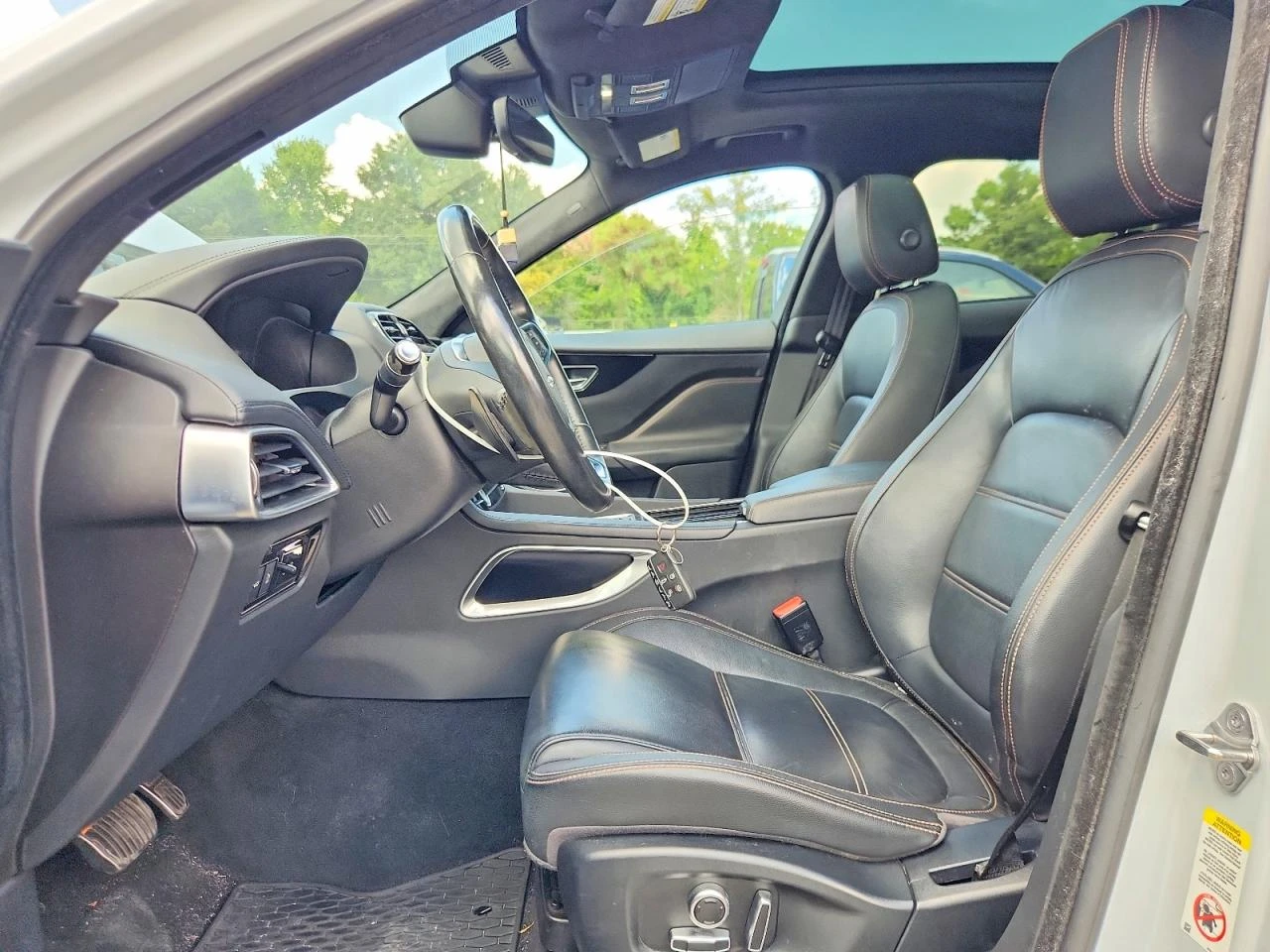 Jaguar F-PACE 2.0l Prestige, снимка 7 - Автомобили и джипове - 55690130