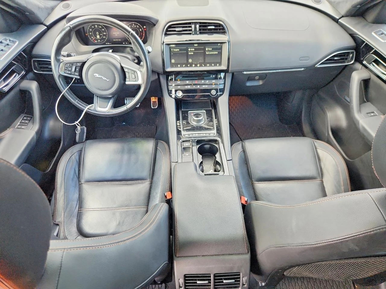 Jaguar F-PACE 2.0l Prestige, снимка 8 - Автомобили и джипове - 55690130