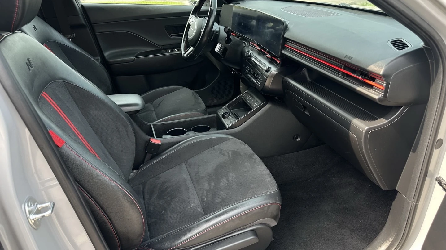 Hyundai Kona * N Line * CARFAX * ЦЕНА ДО БГ, снимка 17 - Автомобили и джипове - 55969938