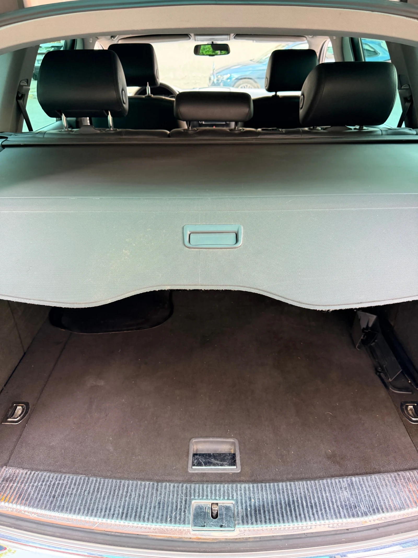 VW Touareg 3.0 TDI V6, снимка 13 - Автомобили и джипове - 56275227