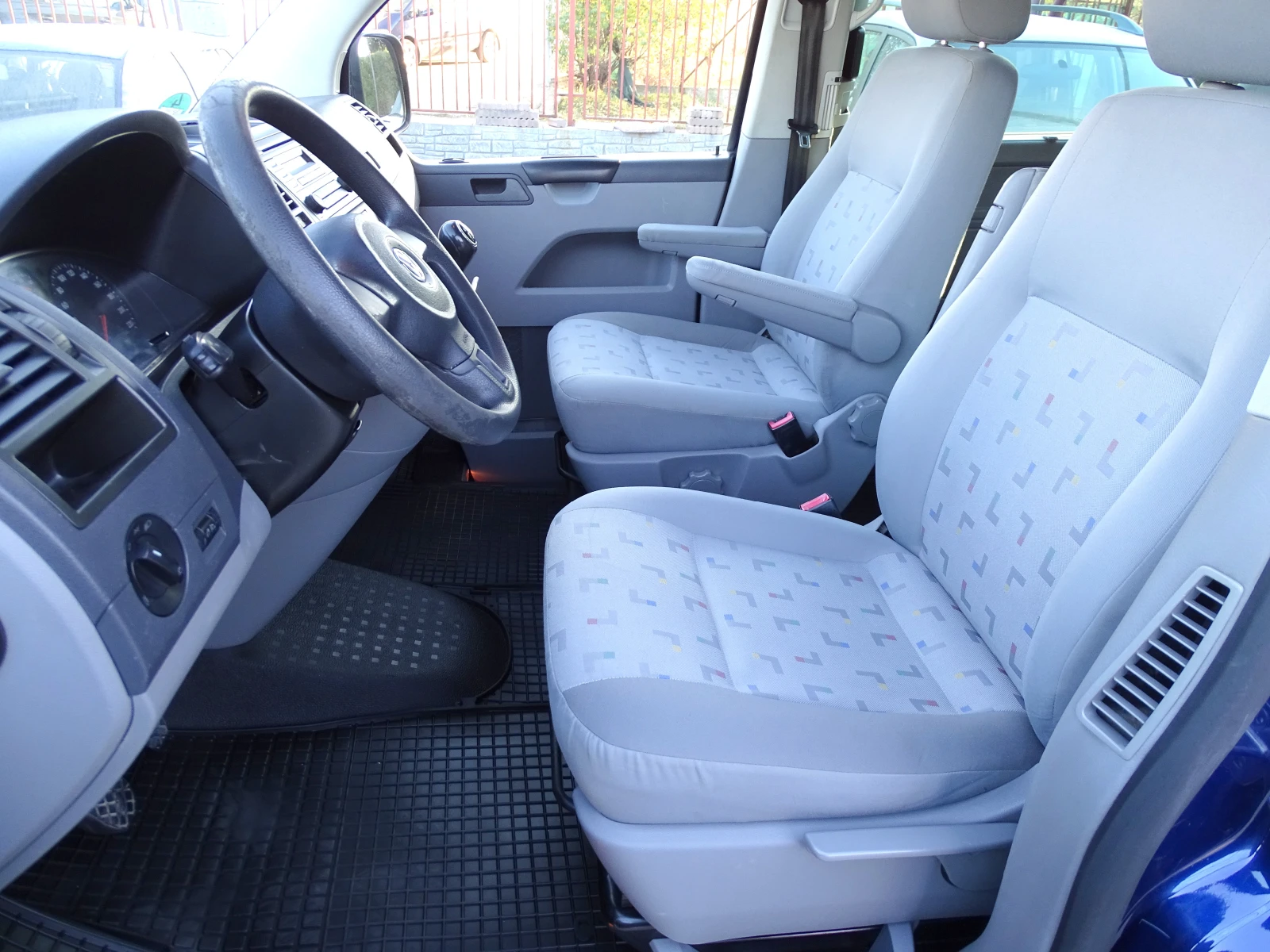 VW Caravelle 1.9TDI_8 Местен_*  - изображение 8