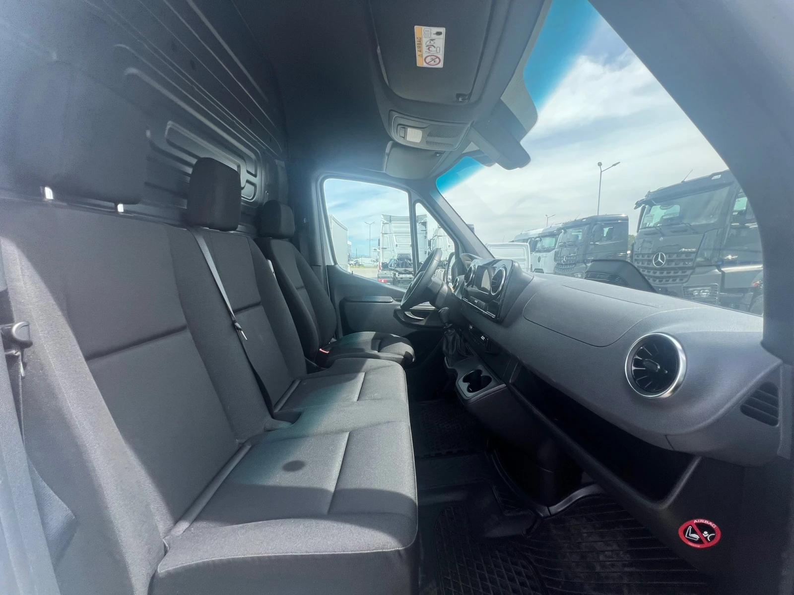 Mercedes-Benz Sprinter 317 KA Extra Long - изображение 8