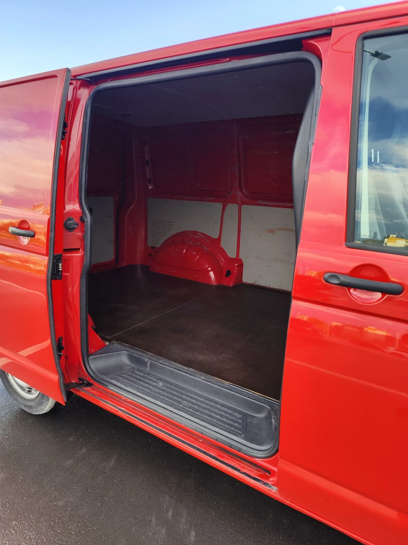 VW Transporter Т6 2.0TDI, снимка 12 - Бусове и автобуси - 55946575