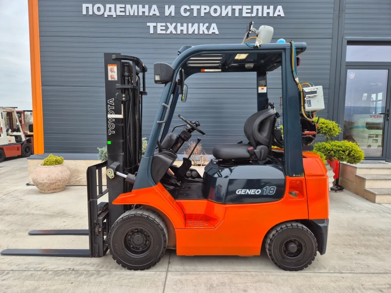 Мотокар Toyota * 1.8 тона* ГАЗ + БЕНЗИН* КЛИМАТИК + ПАРНО* , снимка 2 - Индустриална техника - 49896629