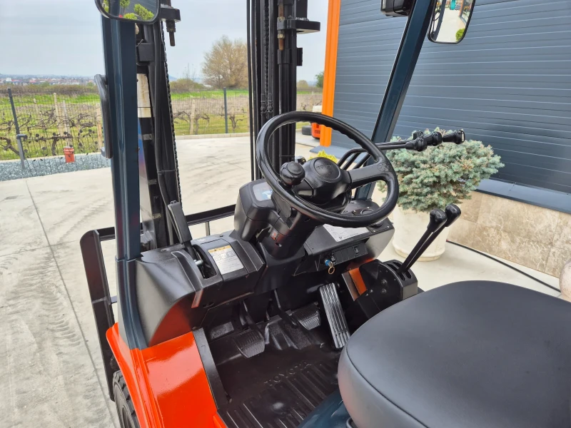 Мотокар Toyota * 1.8 тона* ГАЗ + БЕНЗИН* КЛИМАТИК + ПАРНО* , снимка 10 - Индустриална техника - 49896629