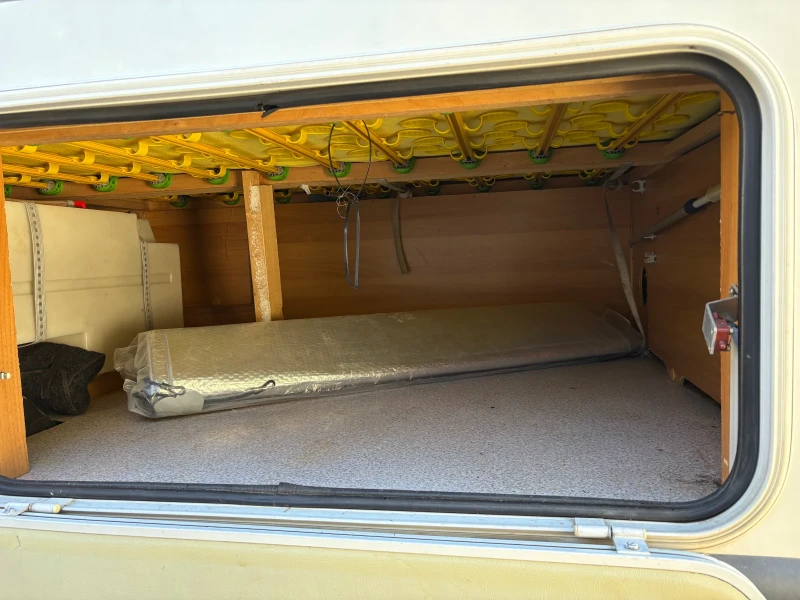 Кемпер Knaus T640, снимка 7 - Каравани и кемпери - 51526653