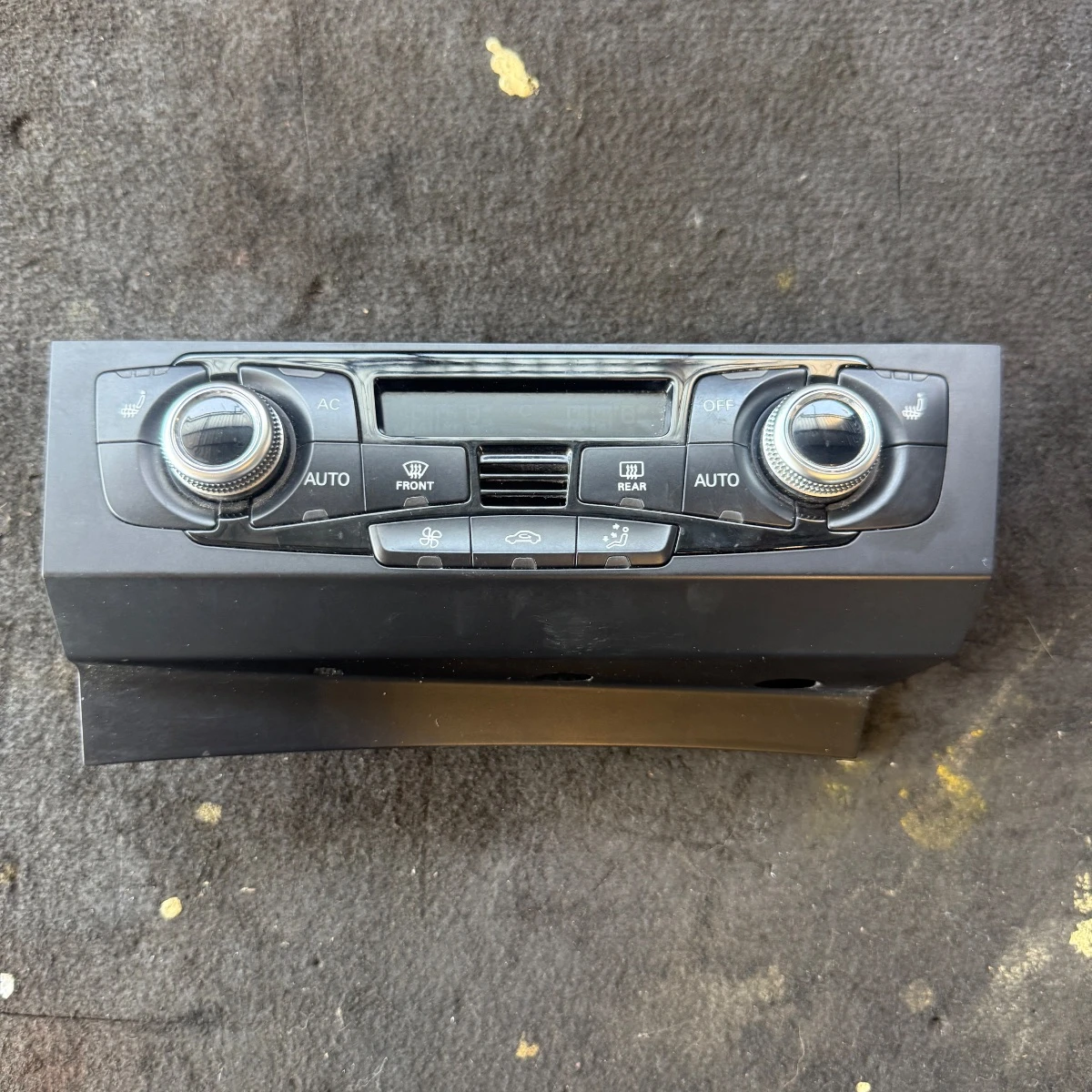 Управление за климатик и парно Audi A4 B8 Audi A5 Audi Q5 Facelift ном 717 8K182
