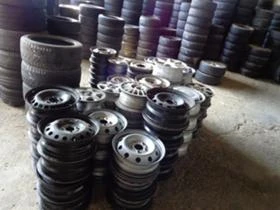 Гуми Зимни 235/65R17, снимка 13