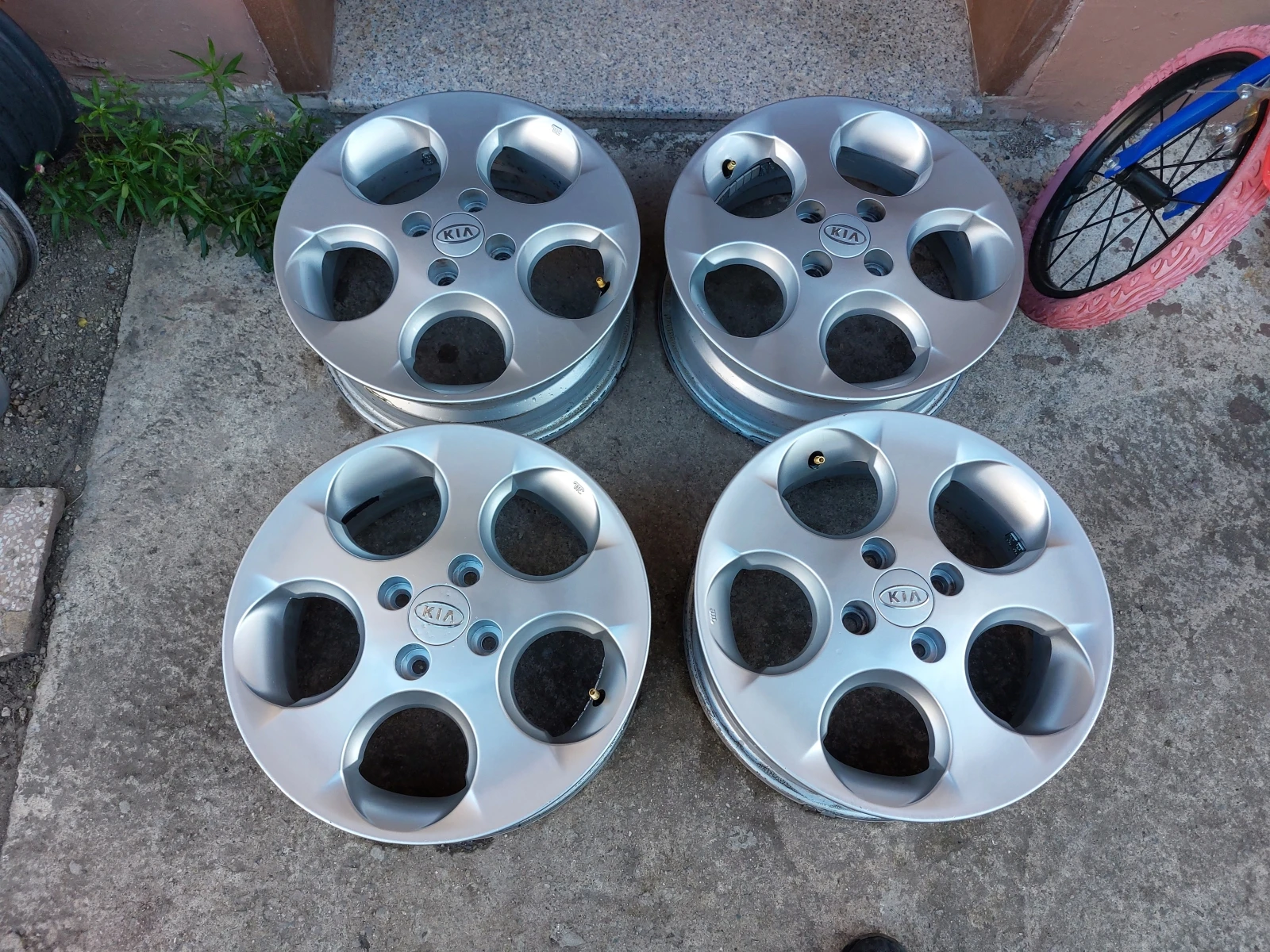 ������ �� Kia | Mobile.bg � ����������� 1