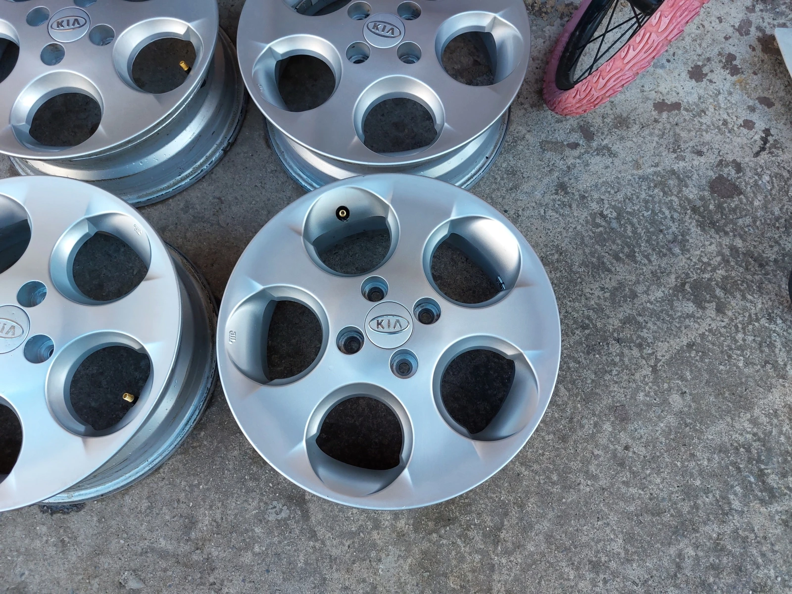 ������ �� Kia | Mobile.bg � ����������� 3