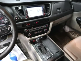 Kia Carnival 2.2 CRDI, снимка 11