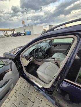 Mercedes-Benz E 220, снимка 9