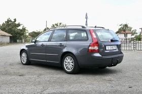 Volvo V50 2.4i Бензин/ГАЗ - изображение 1