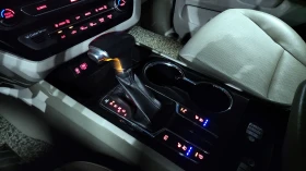 Kia Carnival 9 Seater Prestiege - 35000 лв. / 17895.22 € - 65513642 7