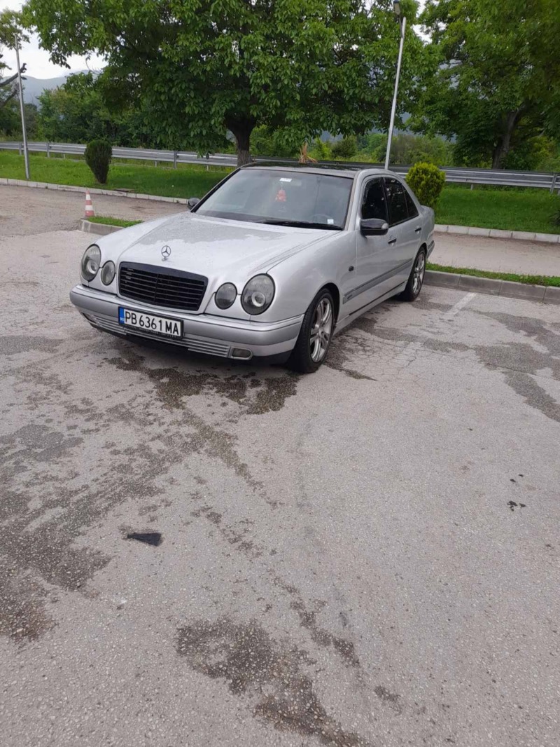 Mercedes-Benz E 250, снимка 8 - Автомобили и джипове - 46739222