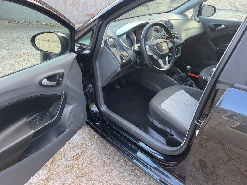 Seat Ibiza TD?, снимка 4 - Автомобили и джипове - 48939772