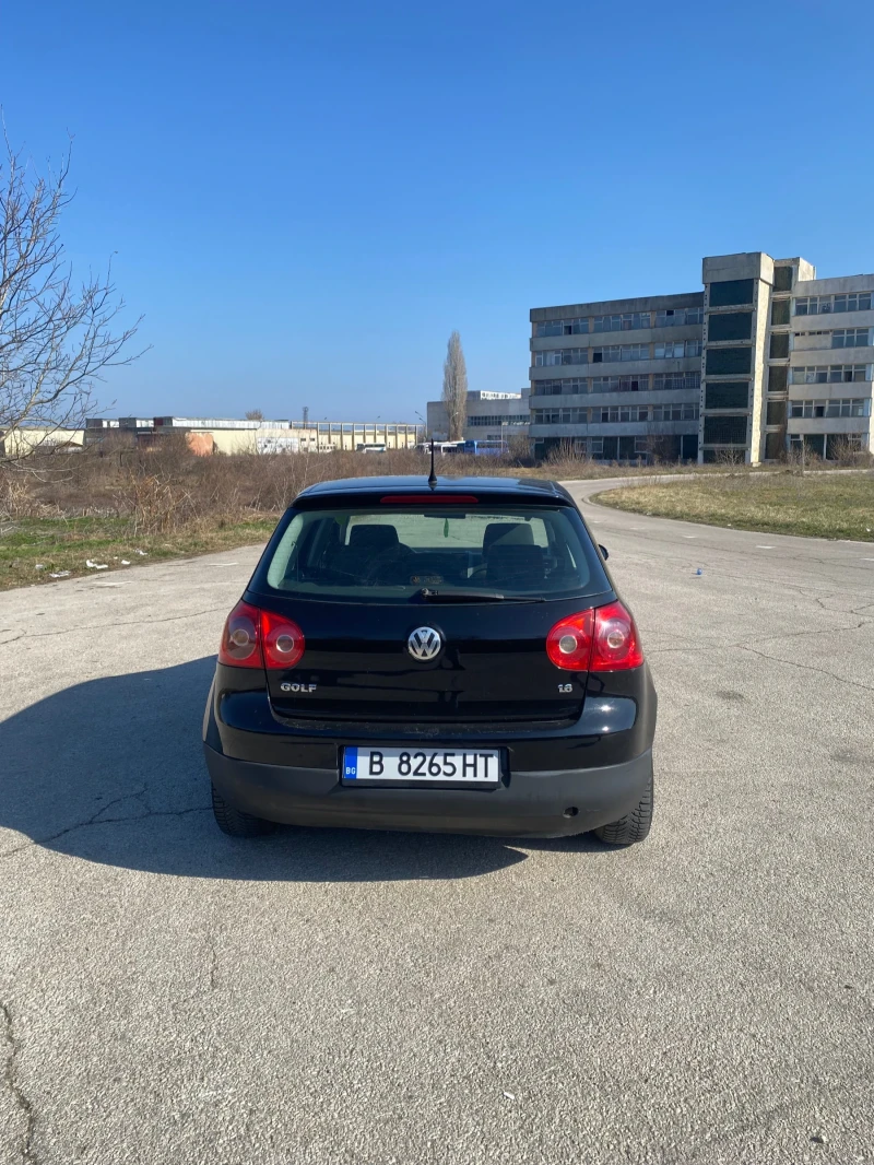 VW Golf 1.6 102 к.с., снимка 2 - Автомобили и джипове - 49372956