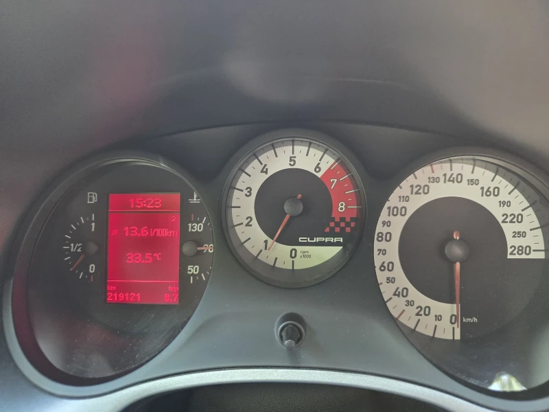 Seat Leon Cupra, снимка 17 - Автомобили и джипове - 51307221