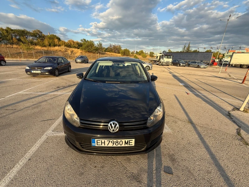 VW Golf 1.6 tdi, снимка 3 - Автомобили и джипове - 53206331