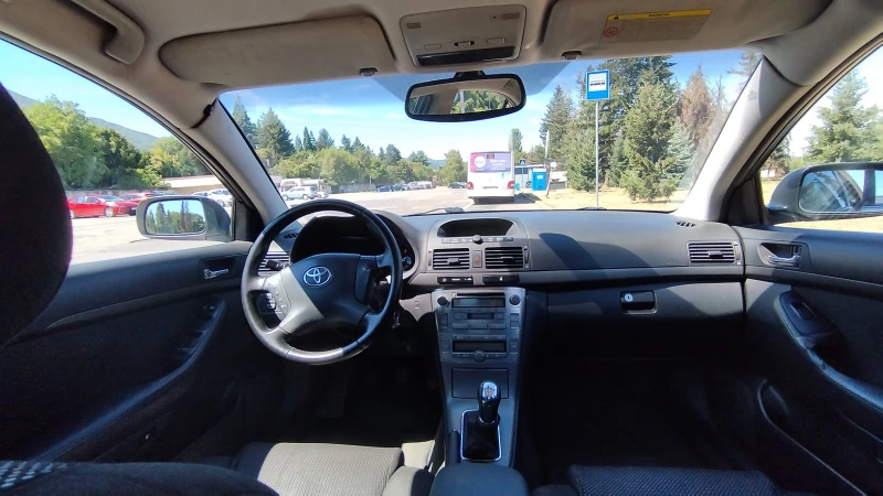 Toyota Avensis, снимка 4 - Автомобили и джипове - 51971744