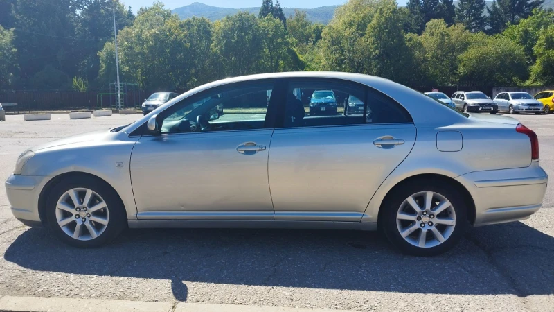 Toyota Avensis, снимка 3 - Автомобили и джипове - 51971744