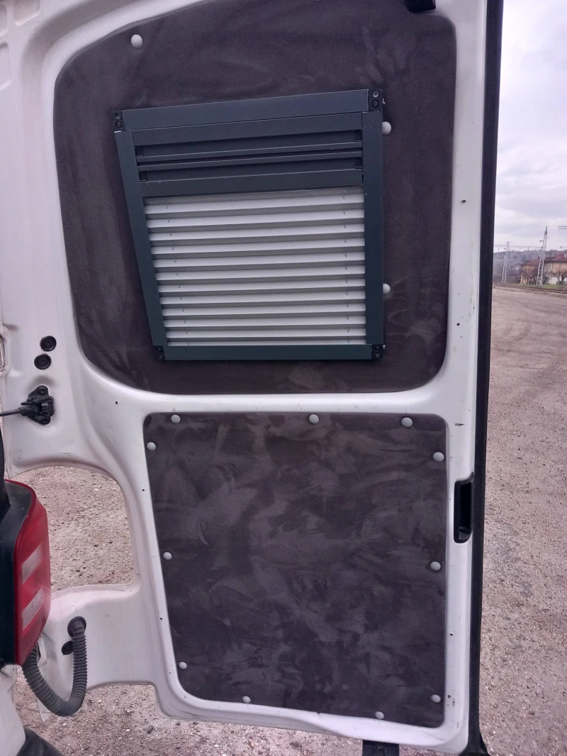 VW Multivan Camper, снимка 14 - Автомобили и джипове - 52716753