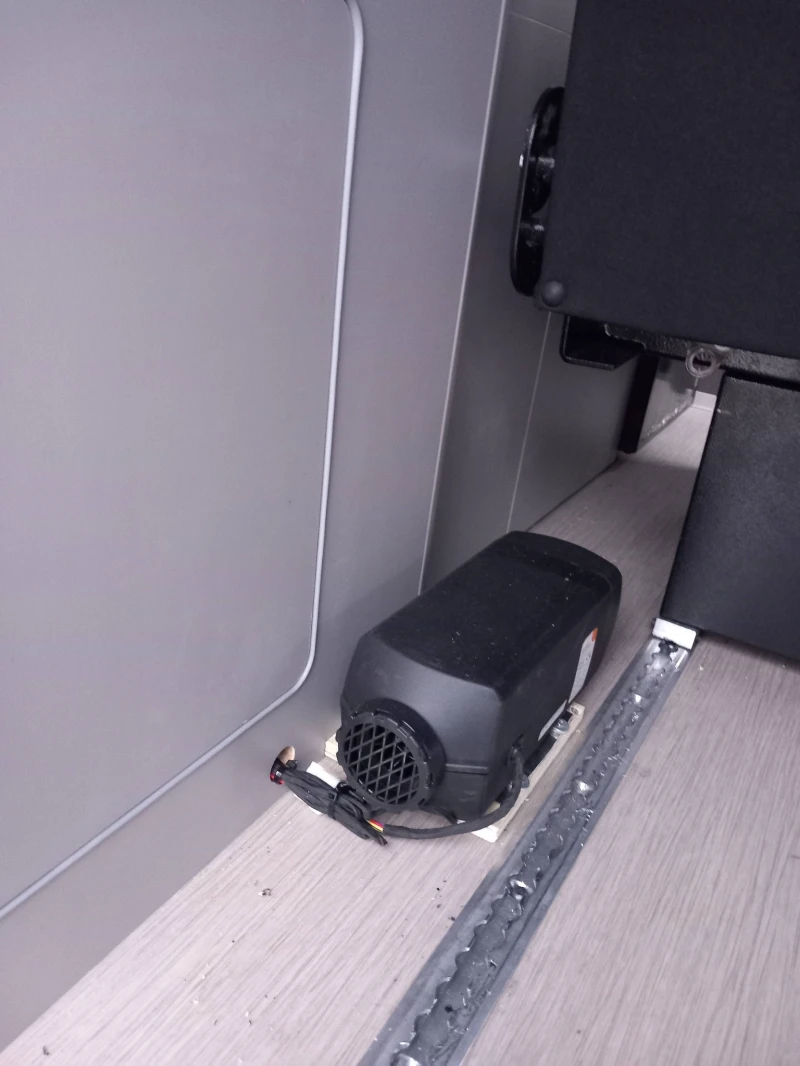 VW Multivan Camper, снимка 13 - Автомобили и джипове - 52716753