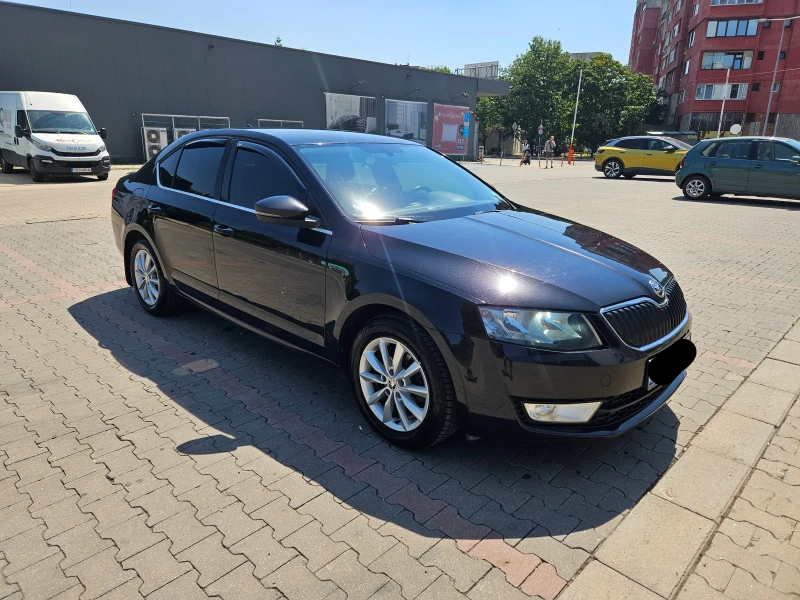 Skoda Octavia 1.6, снимка 3 - Автомобили и джипове - 52416876