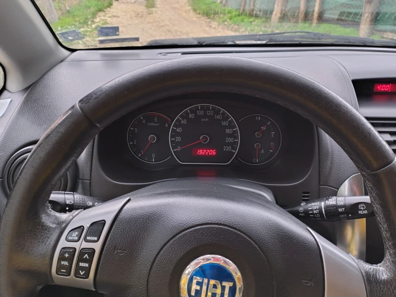 Fiat Sedici, снимка 6 - Автомобили и джипове - 52430402