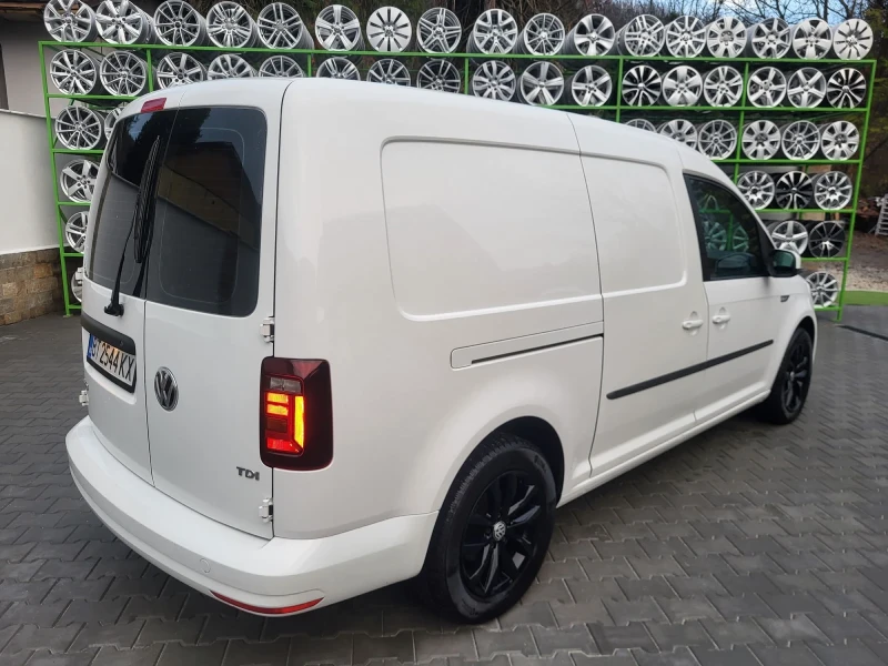 VW Caddy Maxi 2.0 TDI 102 К.С, снимка 3 - Автомобили и джипове - 52513789