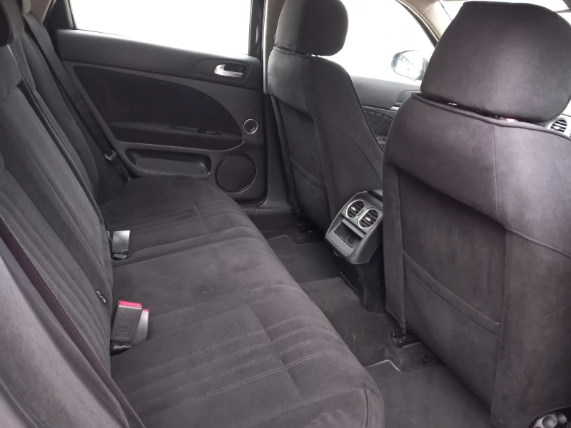 Alfa Romeo 159 sportwagon 1.9JTDM Автоматик 150кс, снимка 13 - Автомобили и джипове - 52566390