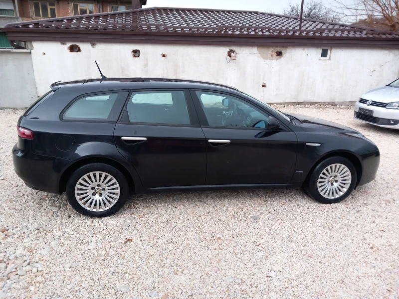 Alfa Romeo 159 sportwagon 1.9JTDM Автоматик 150кс, снимка 7 - Автомобили и джипове - 52566390
