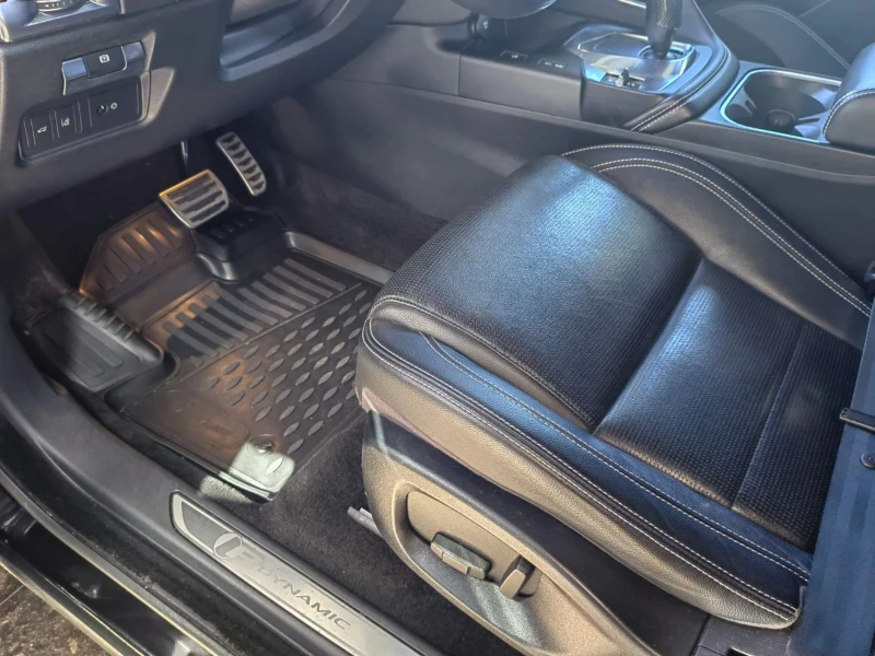 Jaguar E-pace 2.0 DISEL 150 HP 131 хил. км!, снимка 11 - Автомобили и джипове - 52860489