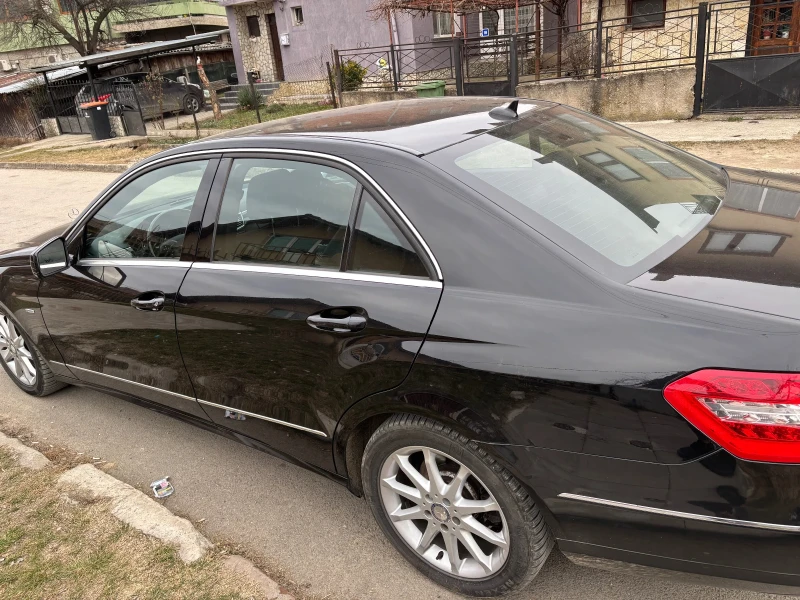 Mercedes-Benz E 250, снимка 4 - Автомобили и джипове - 53213990