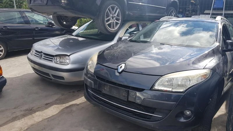 Renault Megane 1.5dci, снимка 1 - Автомобили и джипове - 45613952