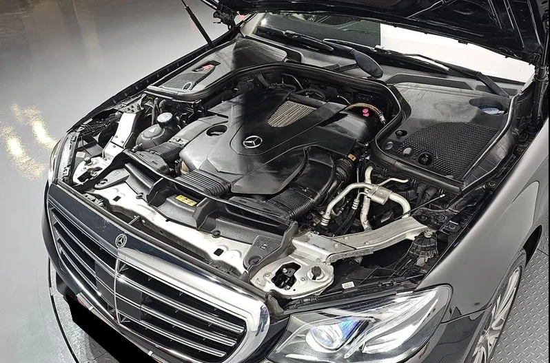 Mercedes-Benz E 400 EXCLUSIVE/4М/V6/333HP/ОБДУХВ./PANO/360/305hMC, снимка 5 - Автомобили и джипове - 55431743