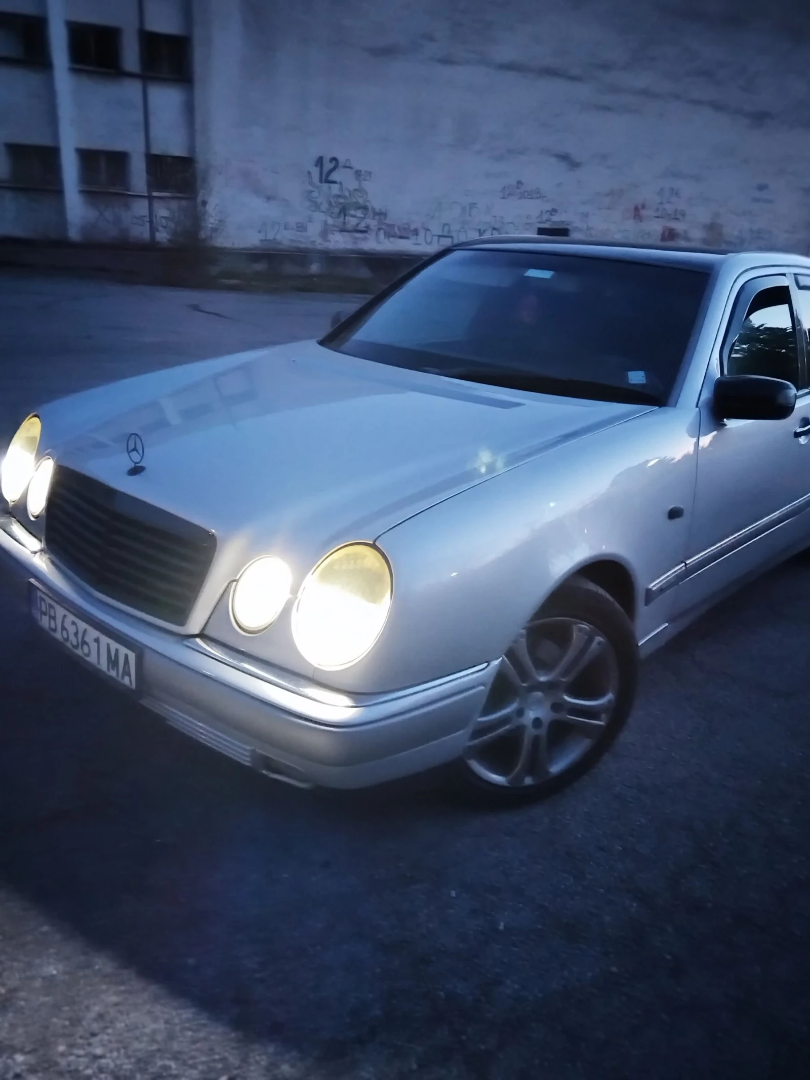 Mercedes-Benz E 250  - изображение 10