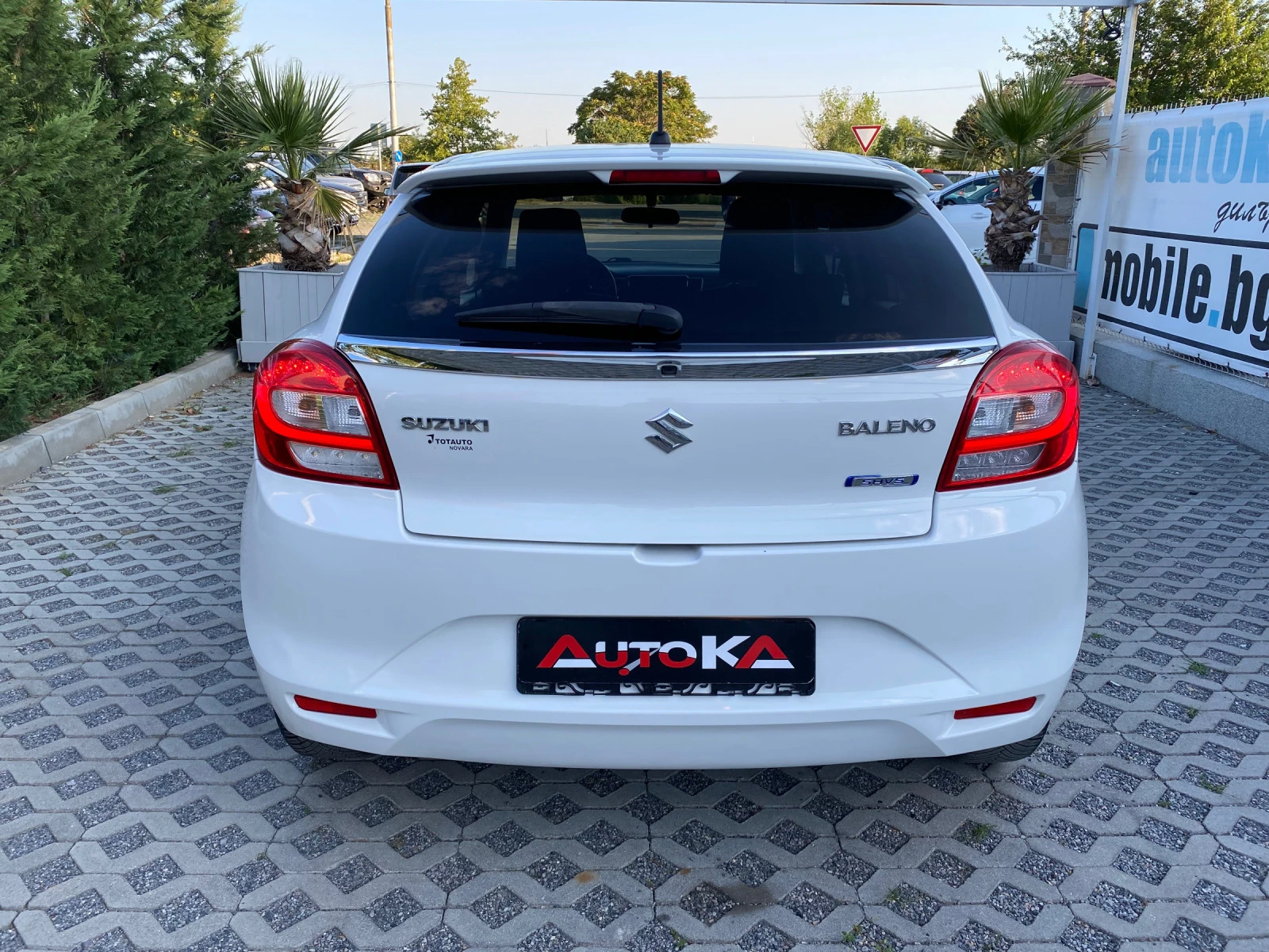 Suzuki Baleno 1.2i-90кс= DISTRONIC= NAVI= LED= KEYLESS - изображение 4