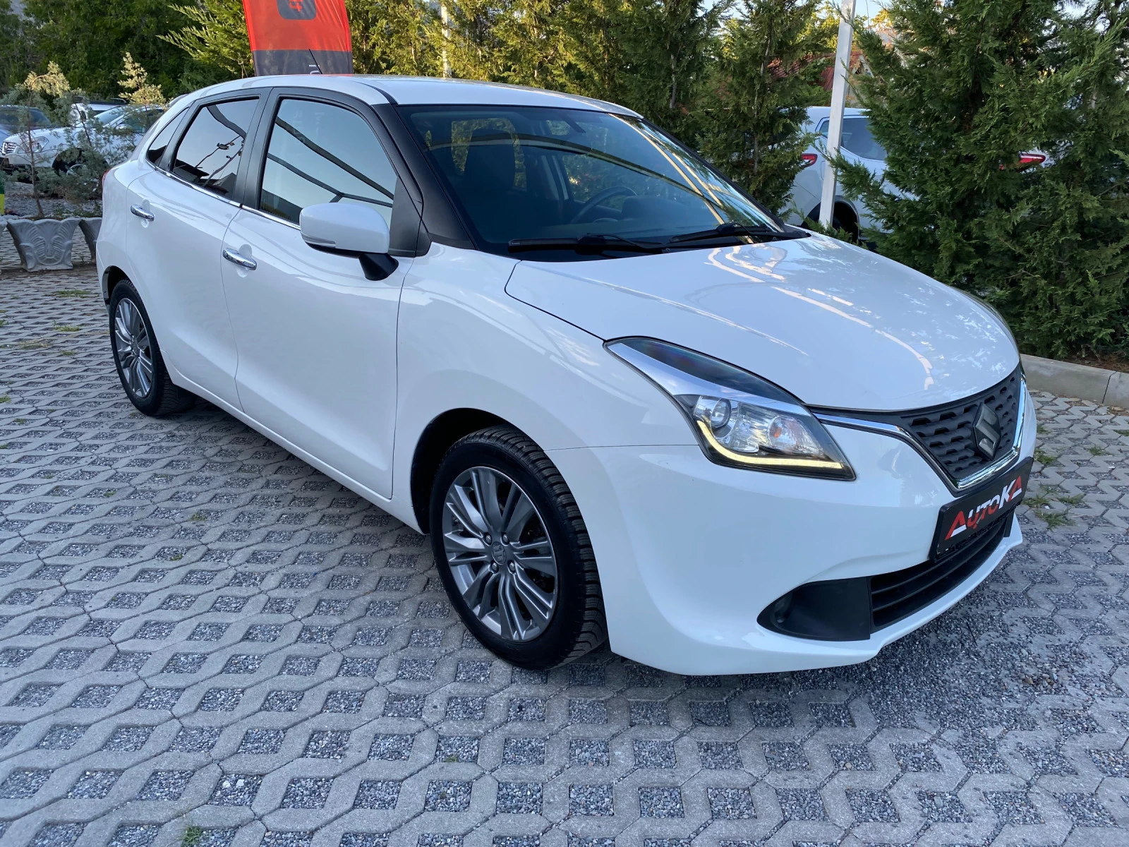 Suzuki Baleno 1.2i-90кс= DISTRONIC= NAVI= LED= KEYLESS - изображение 2