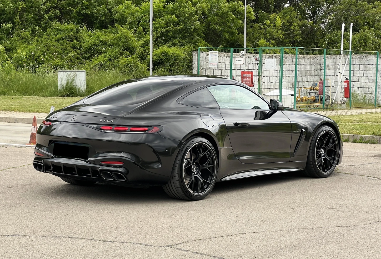 Mercedes-Benz AMG GT 63 COUPE/4M/NEW MOD/CARBON/BURM/PANO/360/HUD/LIFT/ - изображение 6