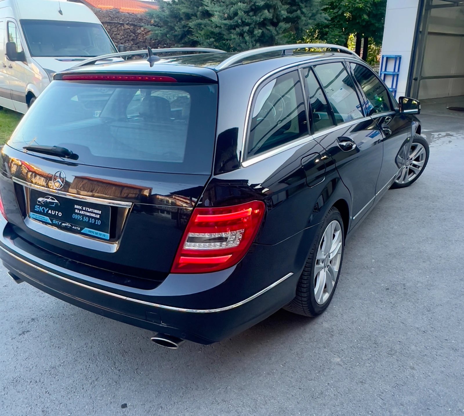 Mercedes-Benz C 350  - изображение 6