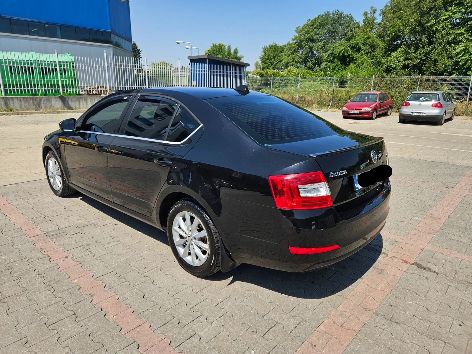 Skoda Octavia 1.6 - изображение 5