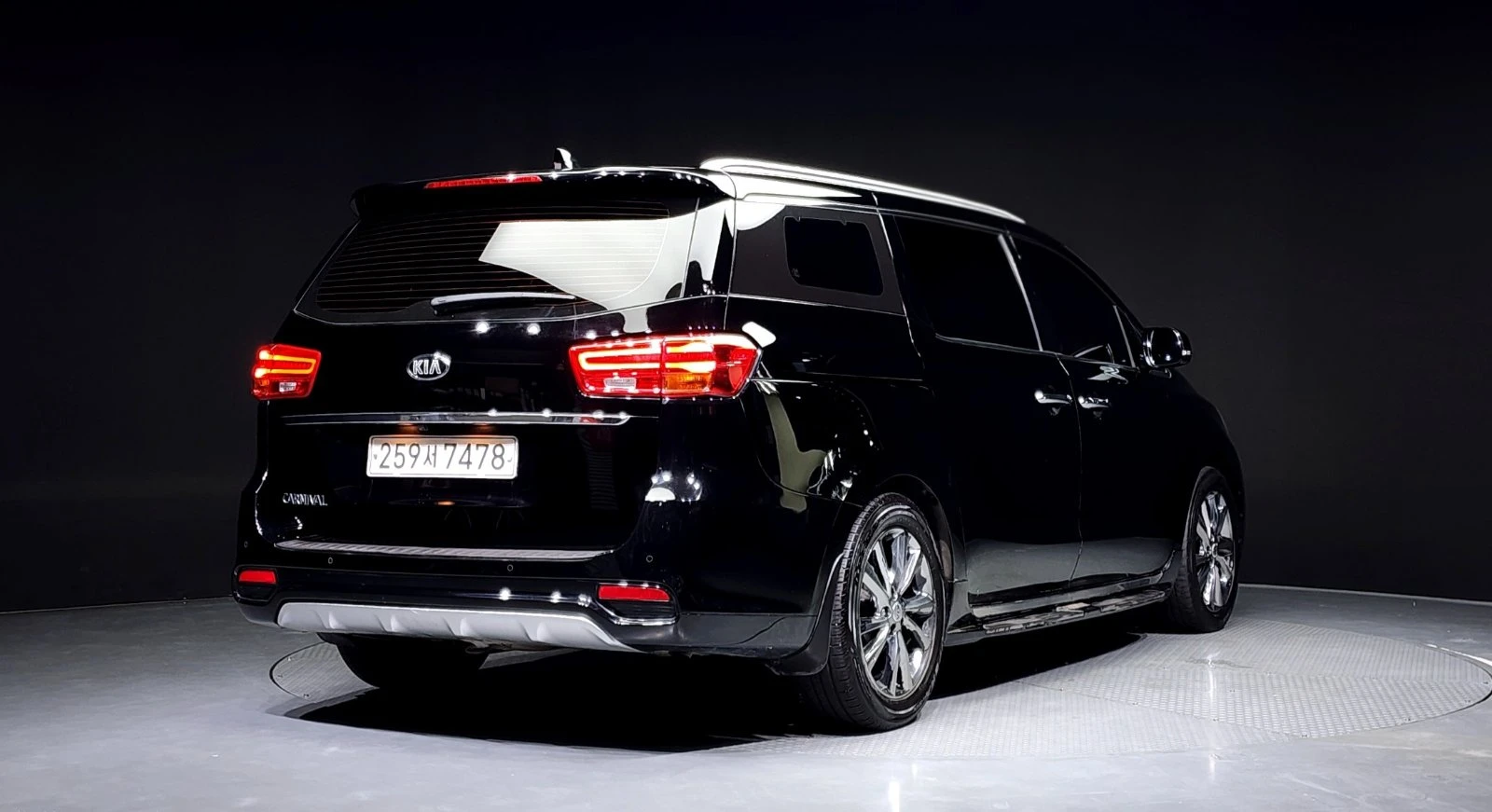 Kia Carnival 9 Seater Prestiege | Mobile.bg   2